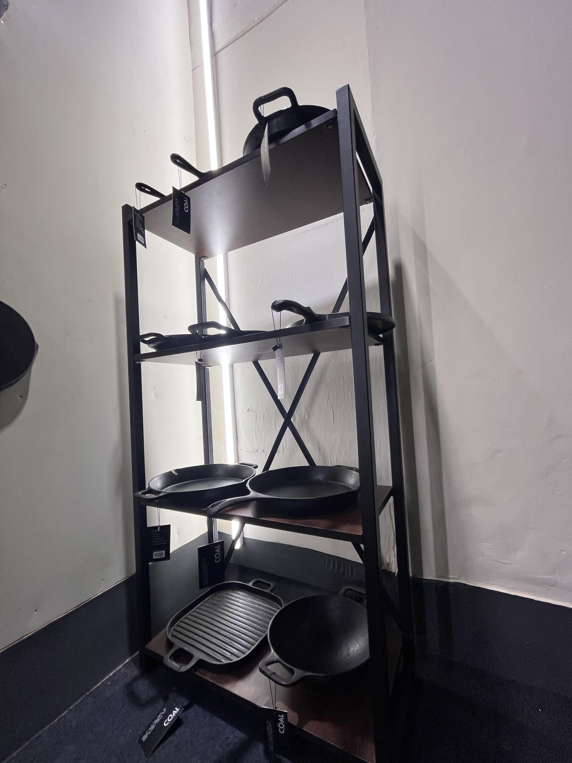 Find #1 Authentic Cast-Iron Skillets, Frypans, Koraai in Dhaka, Bangladesh | Order Online - COAL Cookware 37 IMG_0655